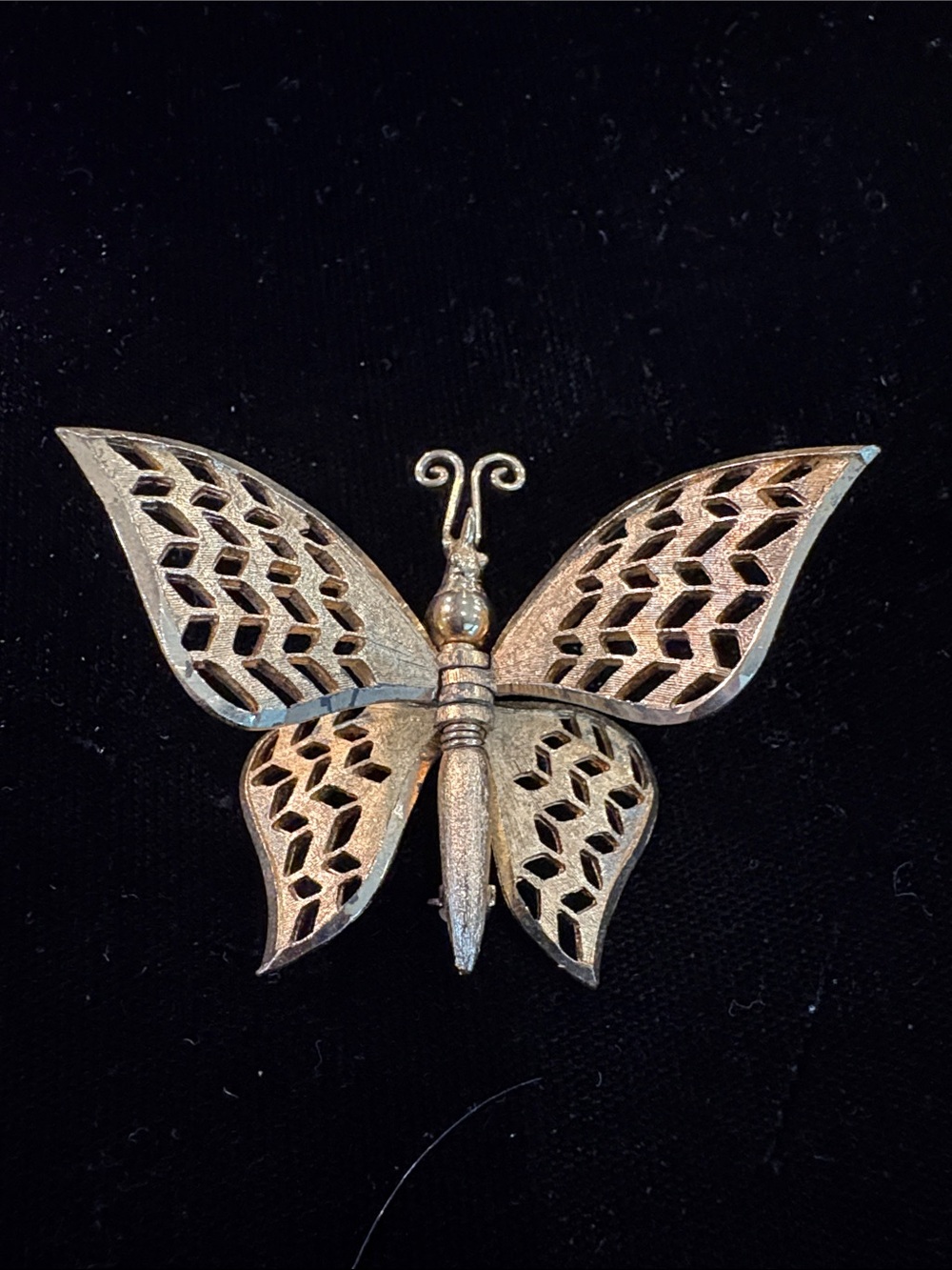 Very rare & flexsbl, gold butterfly all four wings move his body moves